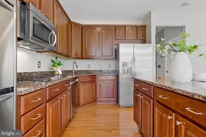 7996 Reserve Way, Vienna, VA 22182 - Photo 18