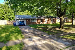 936 Longfellow Ct, Herndon, VA 20170 - Photo 2