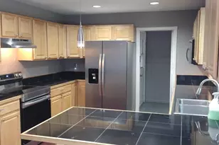 936 Longfellow Ct, Herndon, VA 20170 - Photo 4