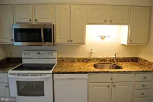 2300 Pimmit Dr, Falls Church, VA 22043 - Photo 10