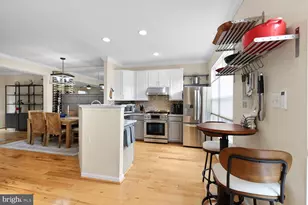 4653 Flatlick Branch Dr, Chantilly, VA 20151 - Photo 12