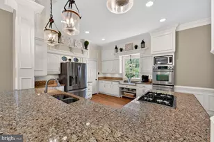 3501 Birdsboro Dr, Fairfax, VA 22033 - Photo 24