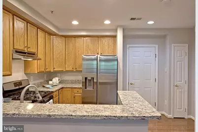 4633 Battenburg Lane #921, Fairfax, VA 22030 - Photo 6