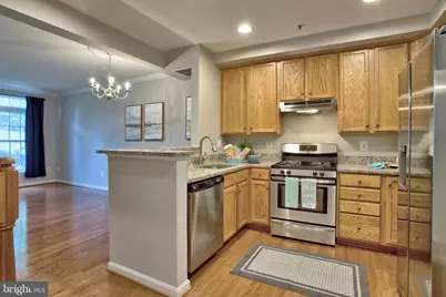 4633 Battenburg Lane #921, Fairfax, VA 22030 - Photo 6