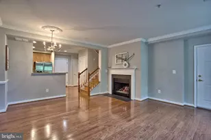 4633 Battenburg Ln, Fairfax, VA 22030 - Photo 4