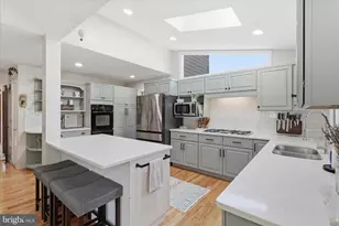 8604 Riverside Rd, Alexandria, VA 22308 - Photo 16