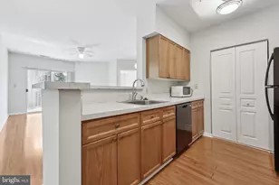 12919 Alton Square, Herndon, VA 20170 - Photo 2