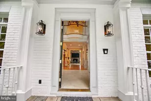 6809 Sorrel St, McLean, VA 22101 - Photo 2