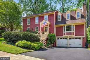 10349 Steamboat Landing Ln, Burke, VA 22015 - Photo 2