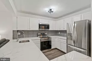 6064 Old Landing Way, Burke, VA 22015 - Photo 6