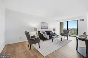 2311 Pimmit Dr, Falls Church, VA 22043 - Photo 10