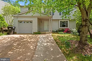 9404 Mirror Pond Dr, Fairfax, VA 22032 - Photo 2