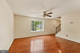 9404 Mirror Pond Dr, Fairfax, VA 22032 - Photo 10