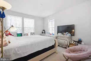 1147 Herndon Pkwy, Herndon, VA 20170 - Photo 18