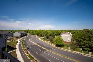 1147 Herndon Pkwy, Herndon, VA 20170 - Photo 40