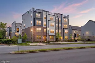 1147 Herndon Pkwy, Herndon, VA 20170 - Photo 54