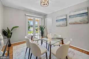 9556 Pine Bough Pl, Vienna, VA 22181 - Photo 20