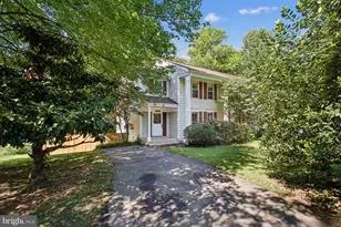 10051 Downeys Wood Ct, Burke, VA 22015 - Photo 34