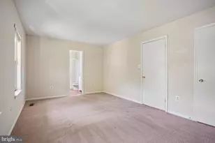 10051 Downeys Wood Ct, Burke, VA 22015 - Photo 16