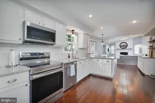 6115 Mountain Springs Ln, Clifton, VA 20124 - Photo 8
