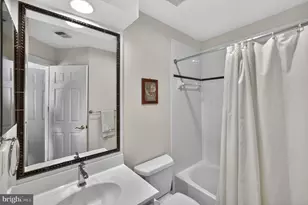 8306 Elm Grove Ct, Vienna, VA 22182 - Photo 30