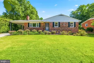 8311 W Boulevard Dr, Alexandria, VA 22308 - Photo 36