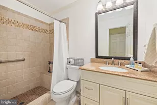 13422 Point Pleasant Dr, Chantilly, VA 20151 - Photo 24