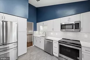 13704 Springhaven Dr, Chantilly, VA 20151 - Photo 12