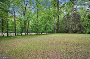 11732 Stuart Mill Rd, Oakton, VA 22124 - Photo 4