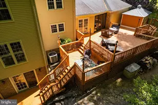 11732 Stuart Mill Rd, Oakton, VA 22124 - Photo 68