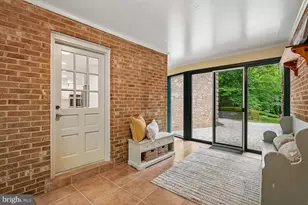 11732 Stuart Mill Rd, Oakton, VA 22124 - Photo 26
