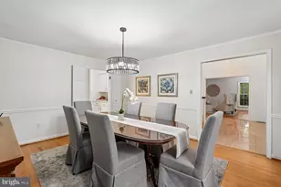 11732 Stuart Mill Rd, Oakton, VA 22124 - Photo 10