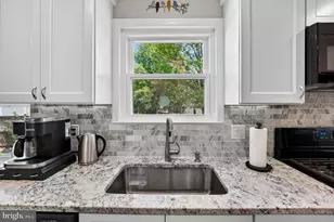 12168 Eddyspark Dr, Herndon, VA 20170 - Photo 20