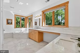 2136 Powhatan St, Falls Church, VA 22043 - Photo 36