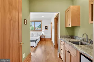 2136 Powhatan St, Falls Church, VA 22043 - Photo 46