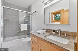 2136 Powhatan St, Falls Church, VA 22043 - Photo 48
