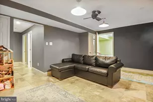 14617 Lock Dr, Centreville, VA 20120 - Photo 24