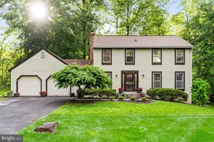 5839 New England Woods Dr, Burke, VA 22015 - Photo 2