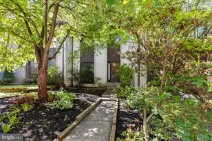 11944 Barrel Cooper Ct, Reston, VA 20191 - Photo 1