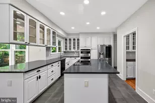 1504 Night Shade Ct, Vienna, VA 22182 - Photo 4