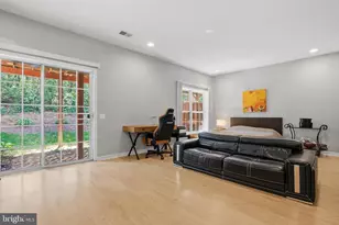 6202 Manchester Park Cir, Alexandria, VA 22310 - Photo 20