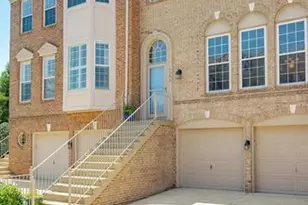 6202 Manchester Park Cir, Alexandria, VA 22310 - Photo 2