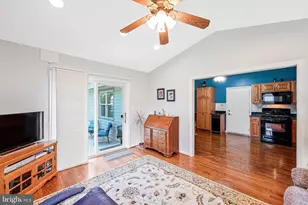 6615 Crayford St, Burke, VA 22015 - Photo 8