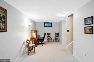 6615 Crayford St, Burke, VA 22015 - Photo 26