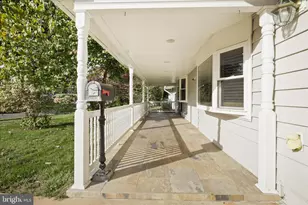 5202 Garner St, Springfield, VA 22151 - Photo 4
