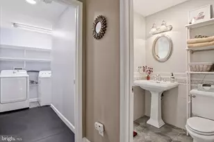 5202 Garner St, Springfield, VA 22151 - Photo 32