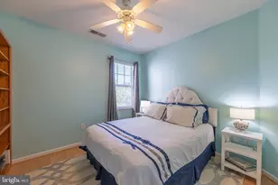 12100 Garden Grove Cir, Fairfax, VA 22030 - Photo 14
