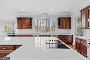 8541 Old Dominion Dr, McLean, VA 22102 - Photo 58