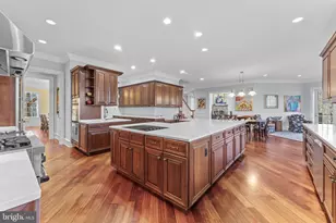 8541 Old Dominion Dr, McLean, VA 22102 - Photo 14