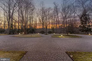 8541 Old Dominion Dr, McLean, VA 22102 - Photo 112